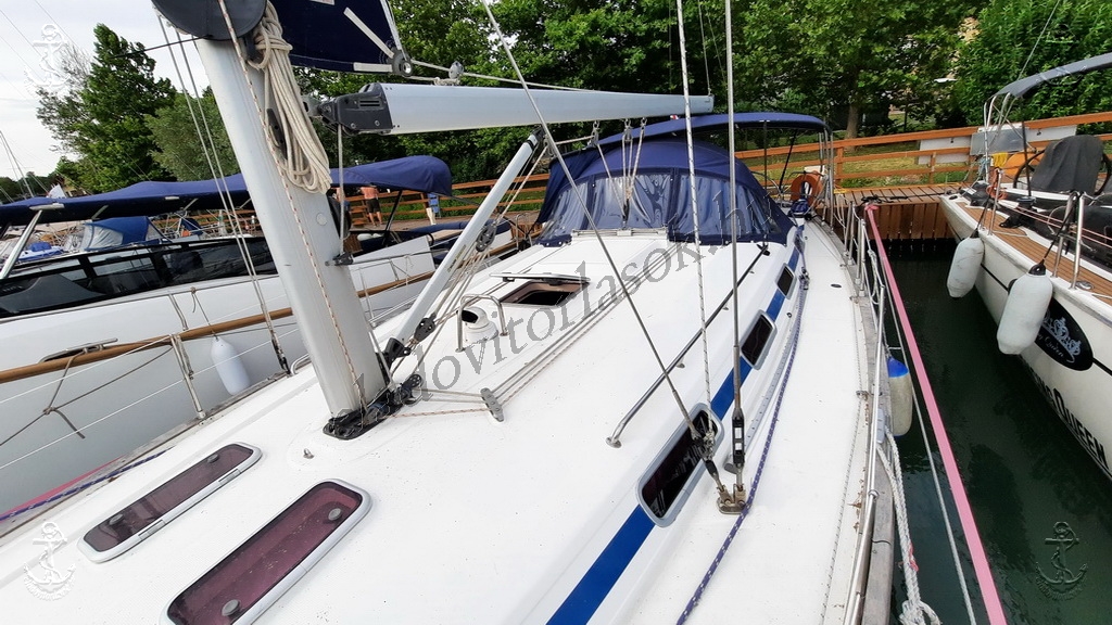 Eladó hajók, vitorlások a Balatonon: http://eladovitorlasok.hu