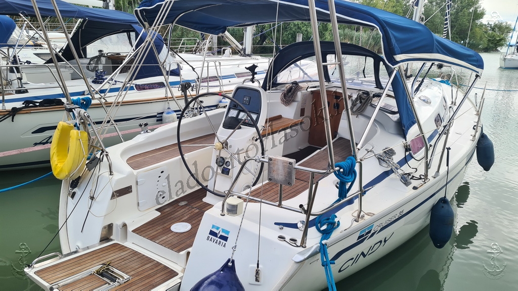 Eladó hajók, vitorlások a Balatonon: http://eladovitorlasok.hu