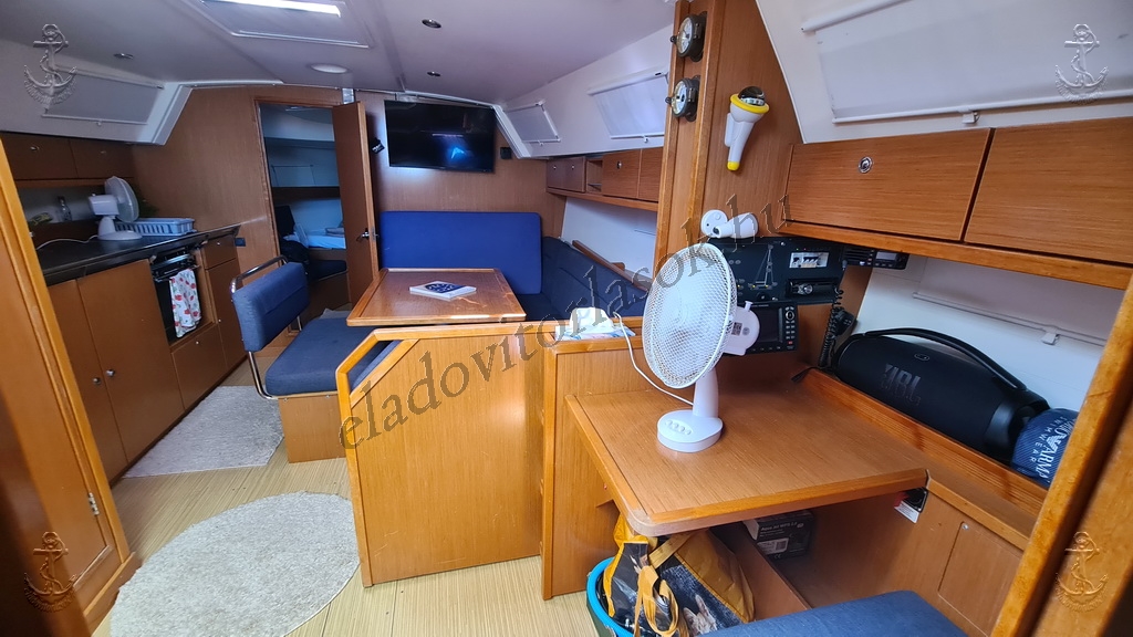 Eladó hajók, vitorlások a Balatonon: http://eladovitorlasok.hu
