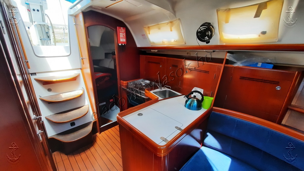 Eladó Beneteau Oceanis 343 vitorlás kikötőhely opcióval: http://eladovitorlasok.hu