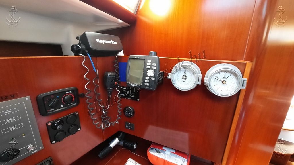 Eladó Beneteau Oceanis 343 vitorlás kikötőhely opcióval: http://eladovitorlasok.hu
