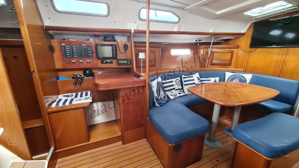 Eladó Beneteau Oceanis 393 vitorlás kikötőhellyel együtt: http://eladovitorlasok.hu