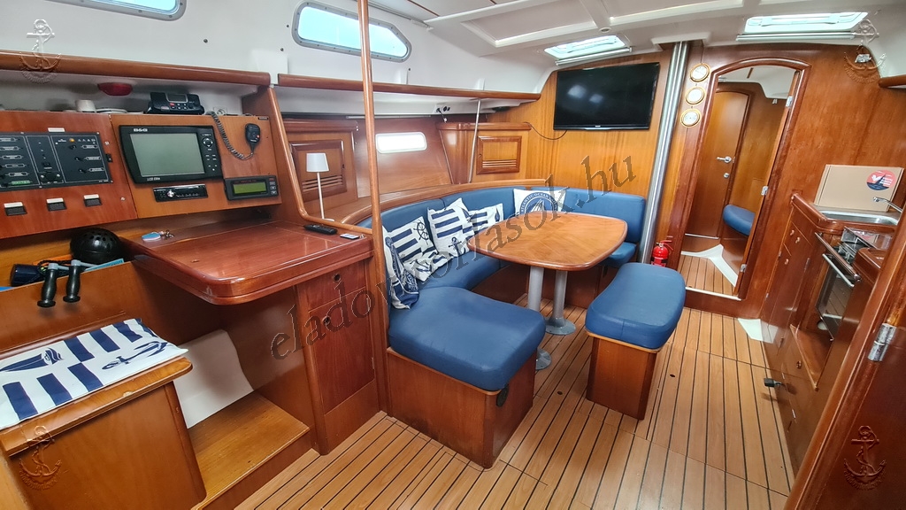 Eladó Beneteau Oceanis 393 vitorlás kikötőhellyel együtt: http://eladovitorlasok.hu