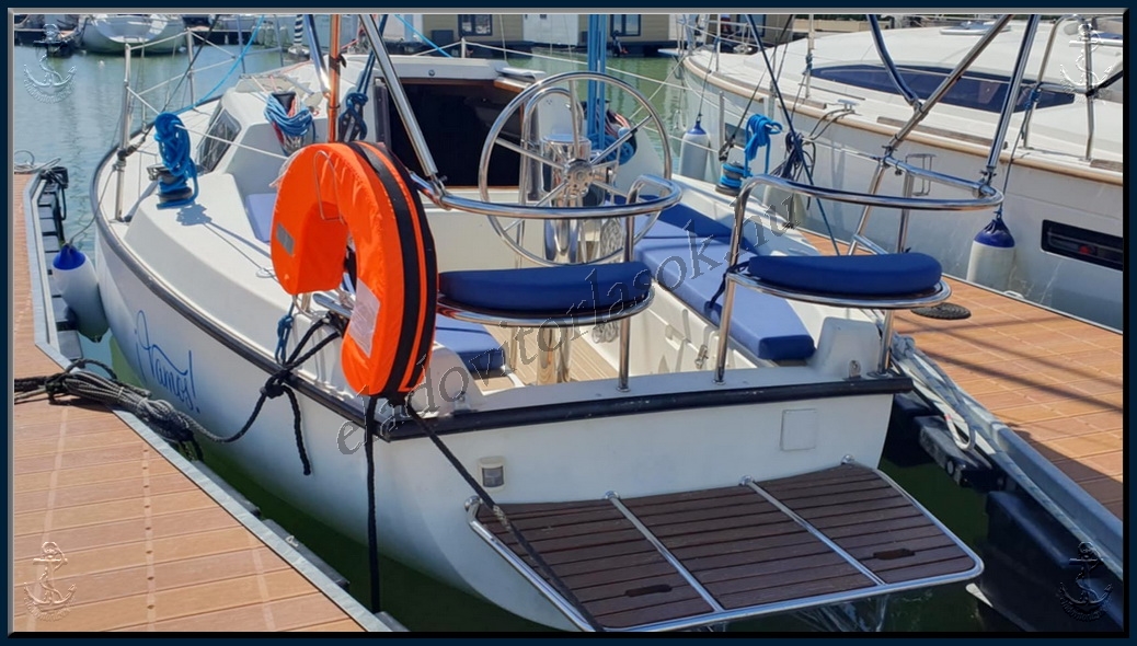 Eladó CNSO 8.2 vitorlás a Balatonon https://eladovitorlasok.hu